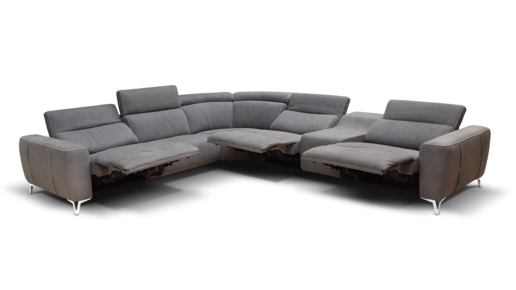 Bracci Zeus power sectional